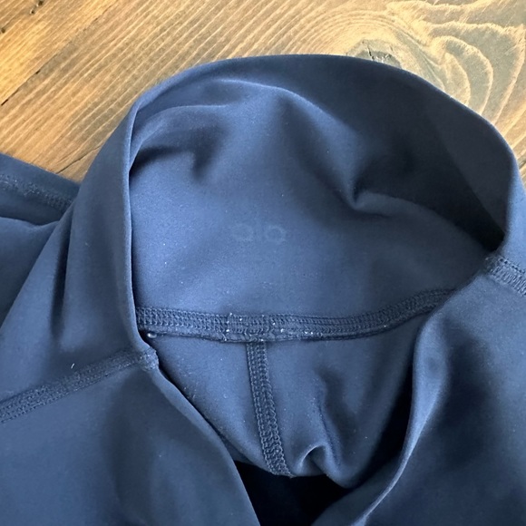 Alo Yoga Navy Airlift leggings - Picture 3 of 5